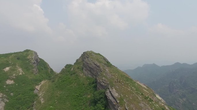 航拍户外驴友登山