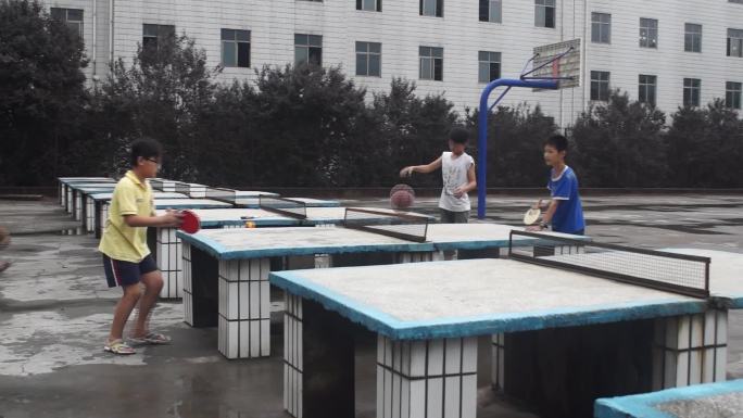 学生打乒乓球-打篮球