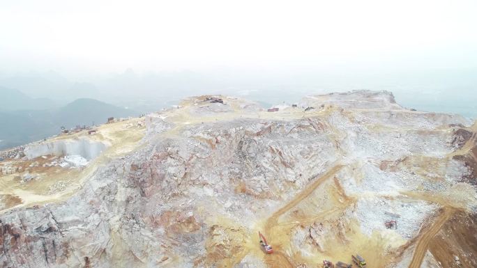 大理石矿山开采航拍环境污染