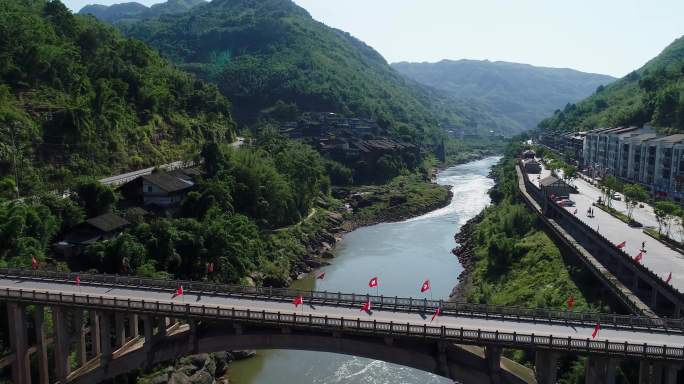 4K航拍贵州省遵义赤水河源头水源竹林
