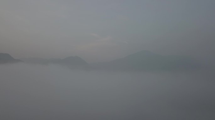大山-清晨-航拍