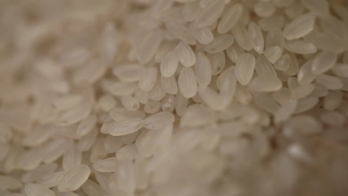 大米淘米洗米