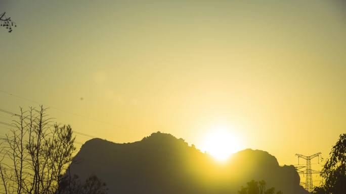 山顶山上延时摄影日出日落4K拍摄