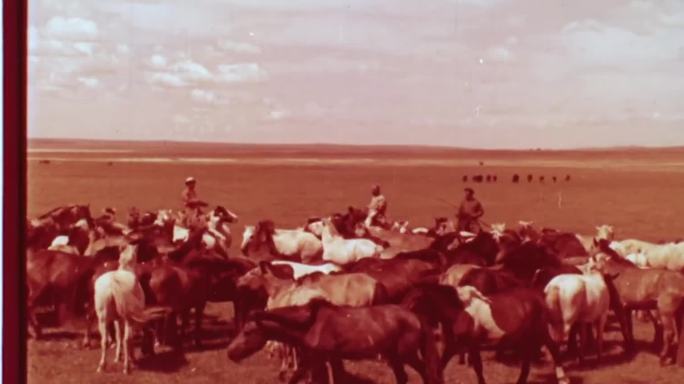 蒙古国旧社会牧民们的幸福生活珍贵实拍1