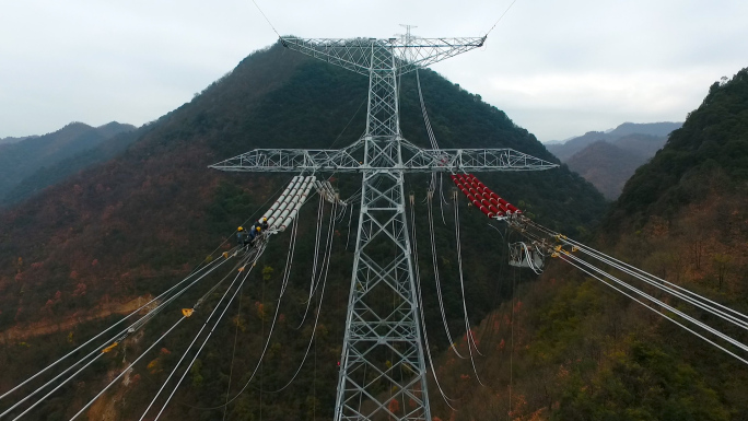 秦岭盘山路运输