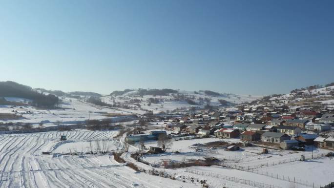 航拍滑雪场镜泊湖雪地摩托