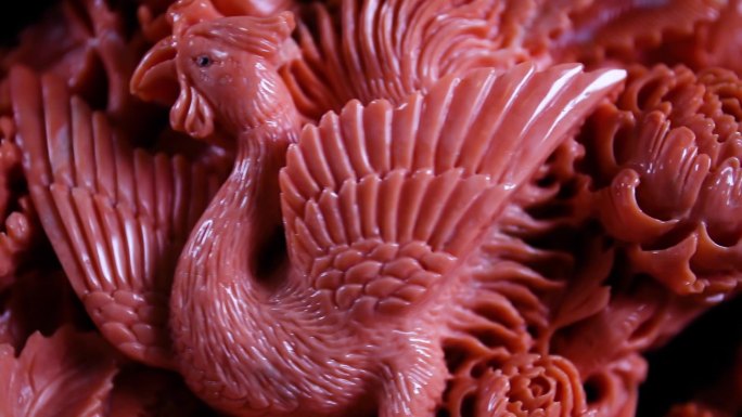 实拍工艺品雕刻珊瑚展示