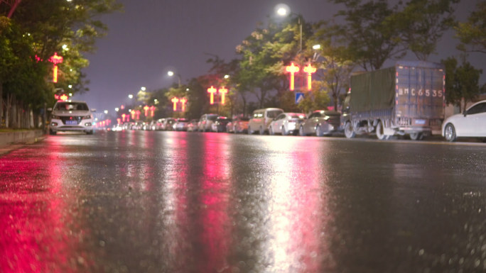 下雨夜景、雨夜马路