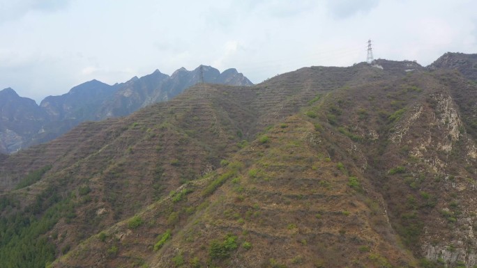 原创航拍妙峰山和山路