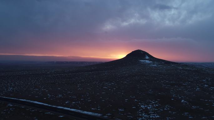 冬天乌兰哈达火山
