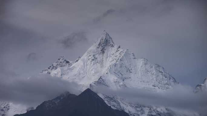 梅里雪山神女峰8K素材