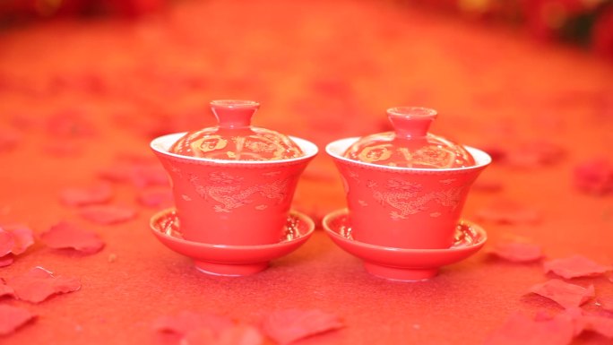 中式婚礼敬茶茶杯