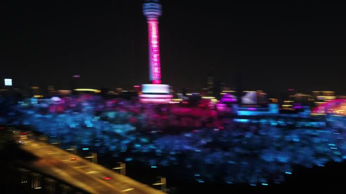 疫情下的武汉长江大桥、汉阳龟山电视塔