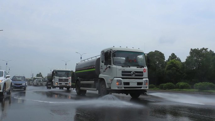 环卫清洁车、洒水车实拍