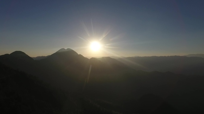 高山日落视频素材