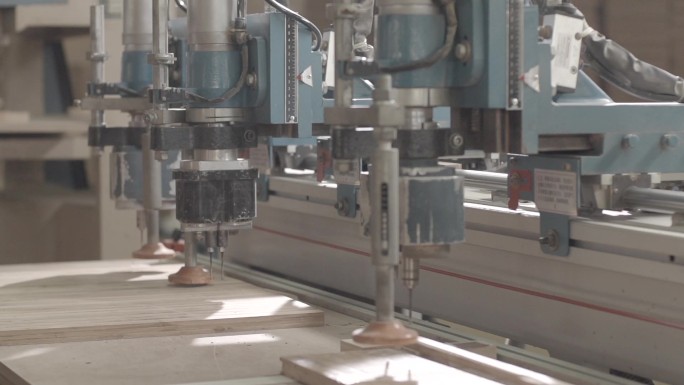 家具生产制造自动加工工厂车间切割机床