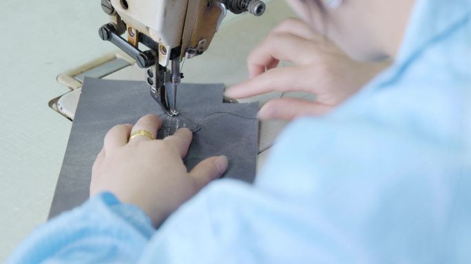裁缝手工服装厂加工皮革加工