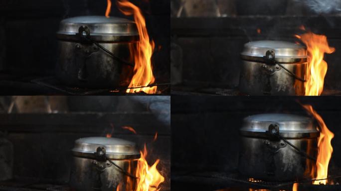 云美食烹饪罗锅煮饭炖肉烀肉柴火烀肉柴火鸡