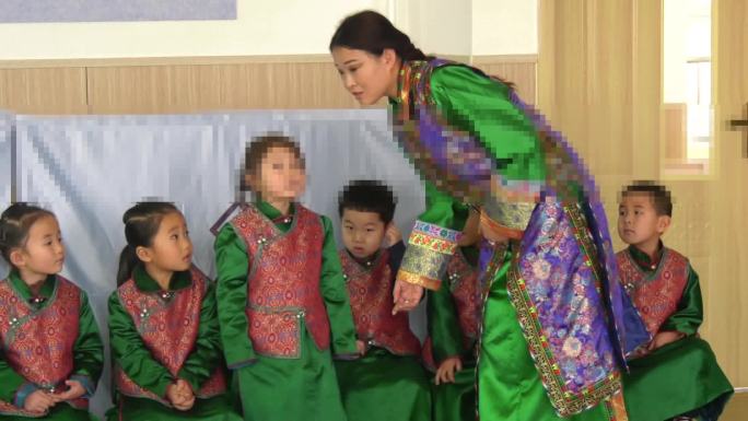 少数民族教育草原蒙古族幼儿园