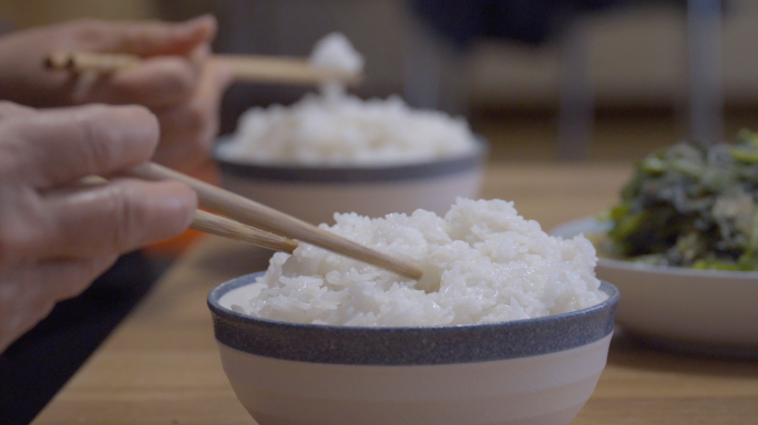 4K喷香米饭-大米饭-蒸米饭-吃米饭