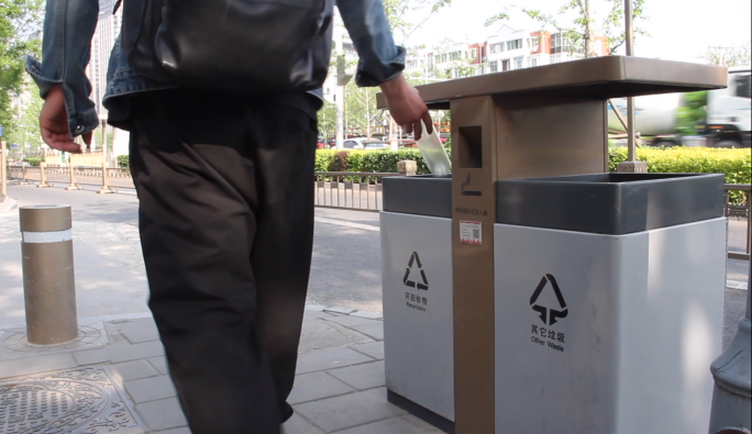 垃圾桶垃圾箱垃圾分类垃圾回收禁止乱扔垃圾
