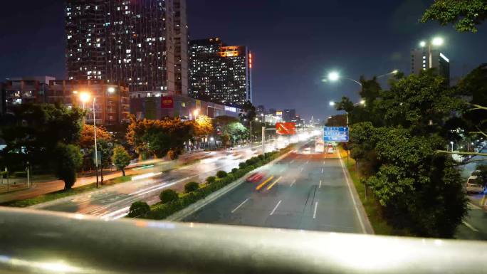 夜景延时车流