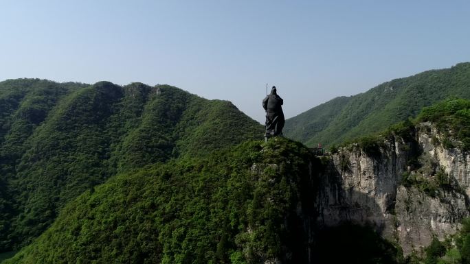 航拍中国古山寨关羽雕像