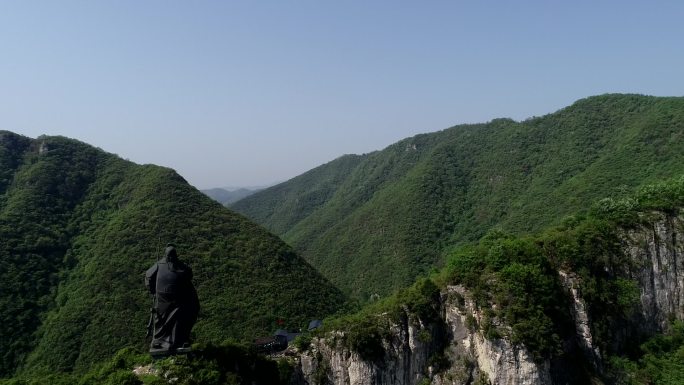 航拍中国古山寨关羽雕像