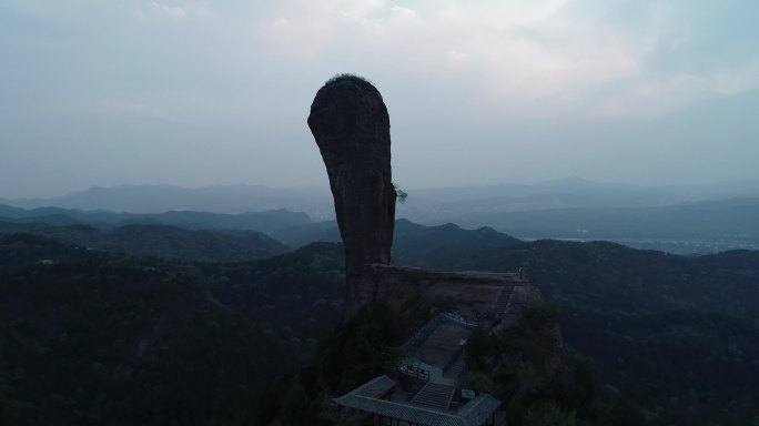 航拍4K河北省承德市棒槌山