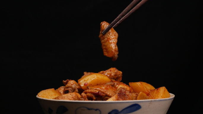 新疆美食大盘鸡-辣子鸡-土豆炖小鸡-鸡肉