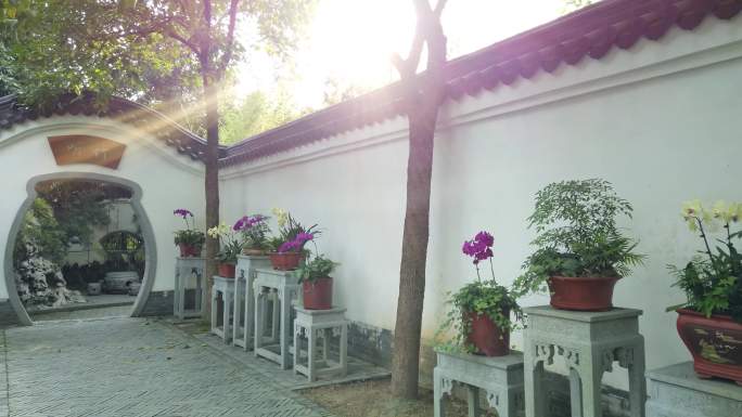 中式庭院围墙门洞