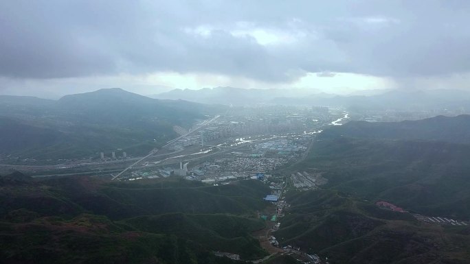 雨后山城