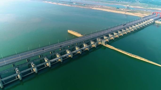 长沙湘江航电水坝水运枢纽航运