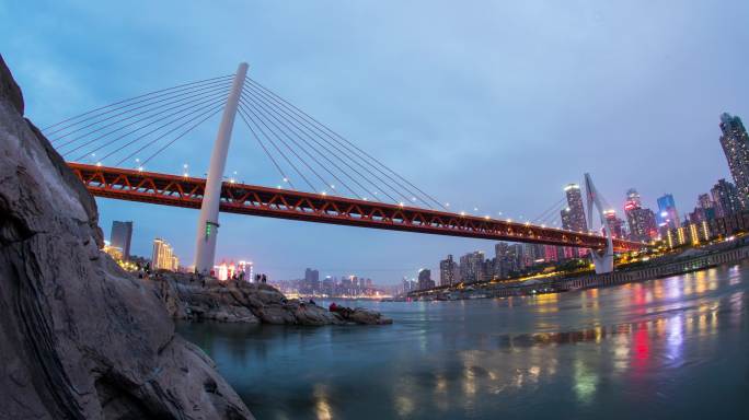 重庆东水门大桥白转夜江景素材
