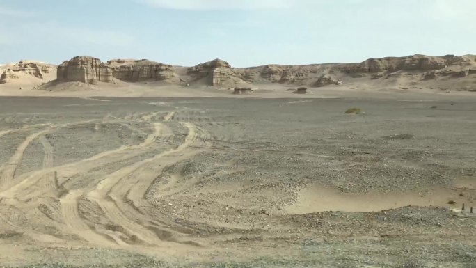 新疆大海道干枯沙漠