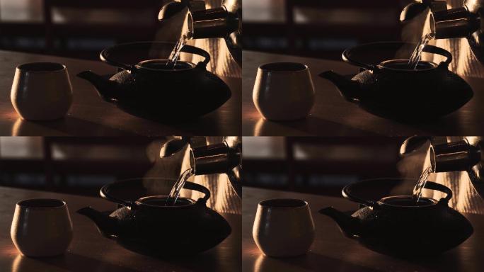 紫砂茶杯热水泡茶煮茶