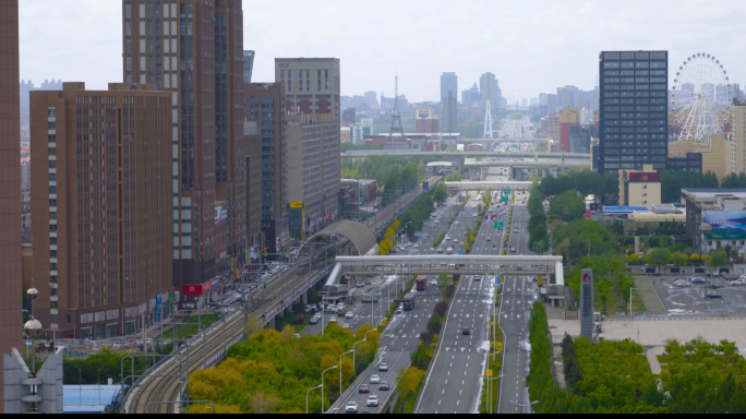 高空拍摄市快速路上的车流_4K视频素材