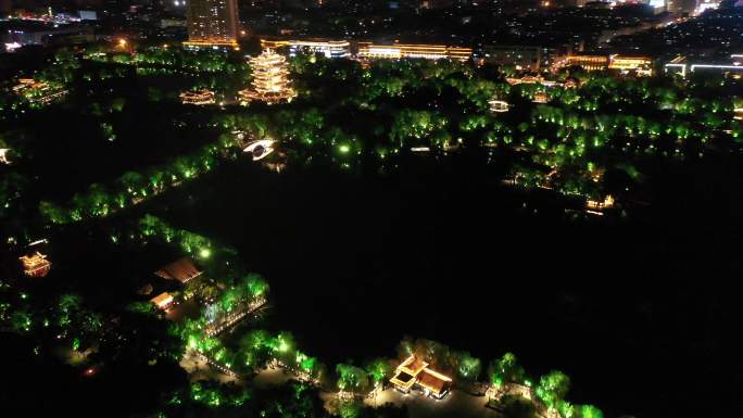 航拍大明湖风景区夜景