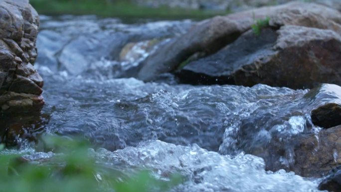 小溪溪水溪流 河流水源水流慢镜