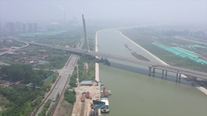 航拍济宁运河大桥