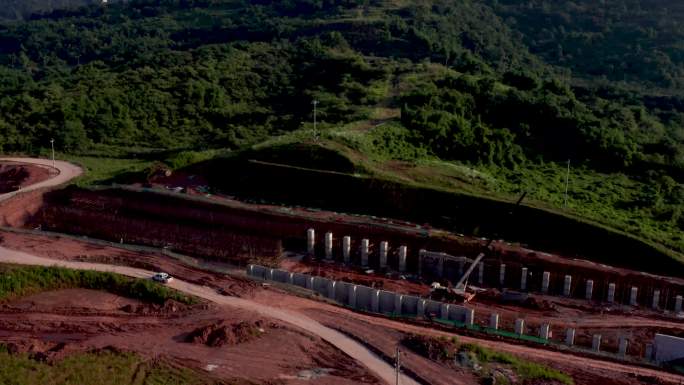 隧道公路建设建筑工地航怕