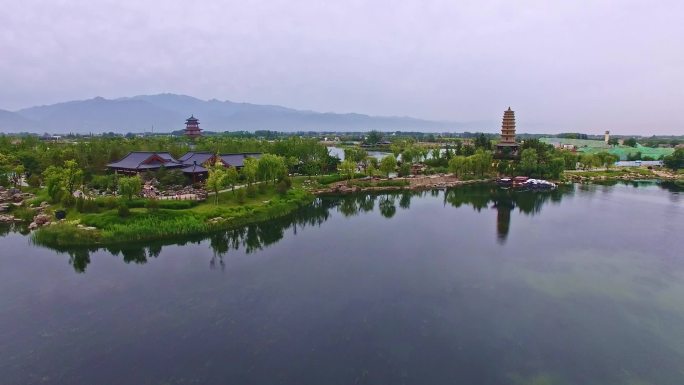 渼陂湖湖泊古建筑小船撑船