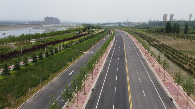 航拍洛宁滨河北路-滨河公园-健康步道