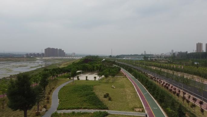 航拍洛宁滨河公园-健康步道