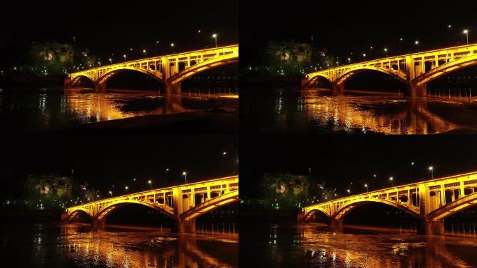 达州雨夜桥航拍镜像亮化桥体