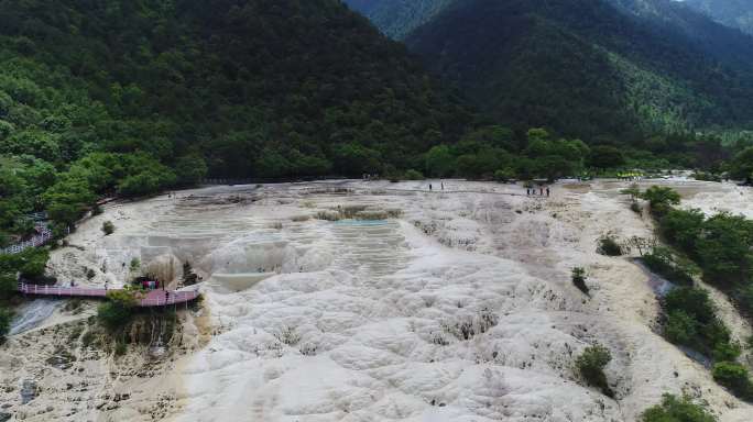 4K高清哈巴雪山白水台云南省迪庆藏族