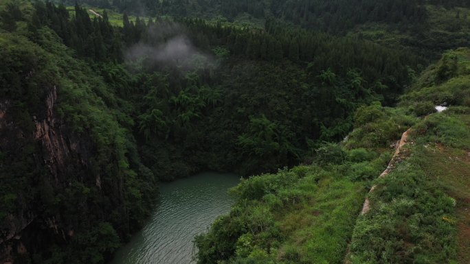 4K航拍龙鳌河峡谷瀑布风光