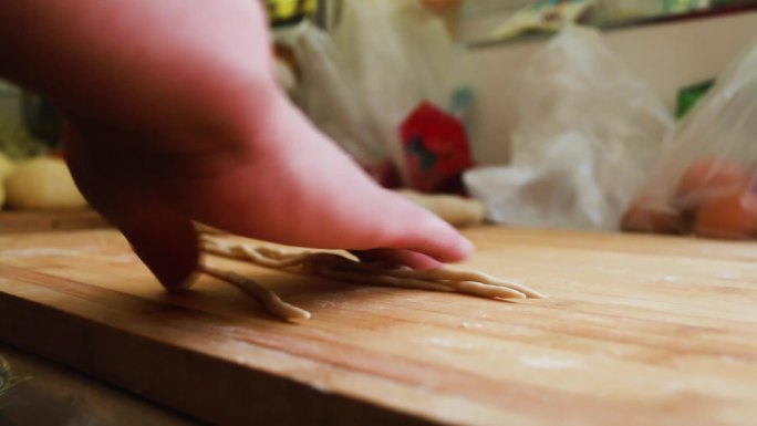 山西面食莜面鱼鱼制作方法视频素材