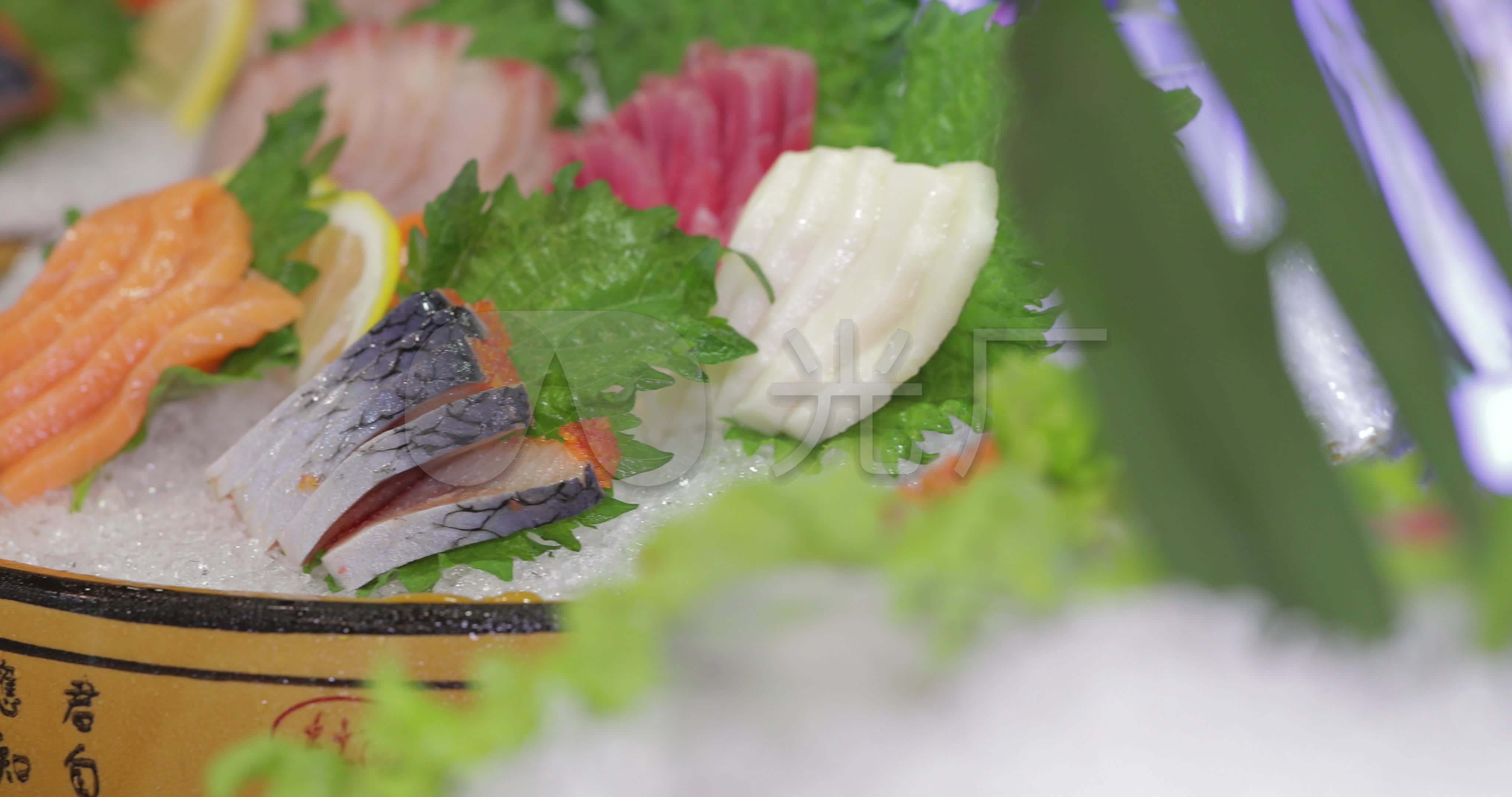 新鲜美食水产切片三文鱼生鱼片摆盘图片下载 - 觅知网