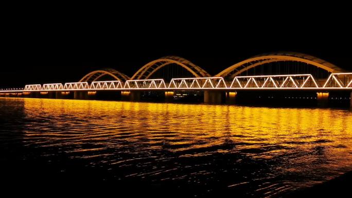 哈尔滨大桥夜景（hin喜欢这座城市啊）